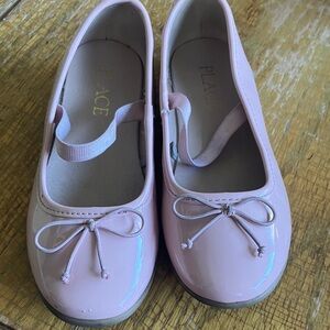 Place Light Pink Ballet Shoes with Bow